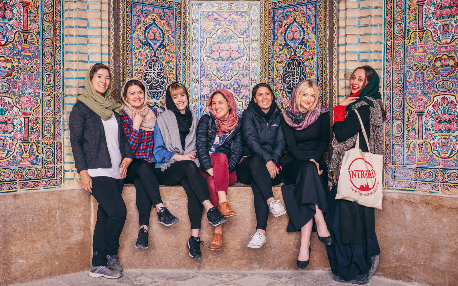 Traveling in Iran as a woman: meet the Islamic dress code