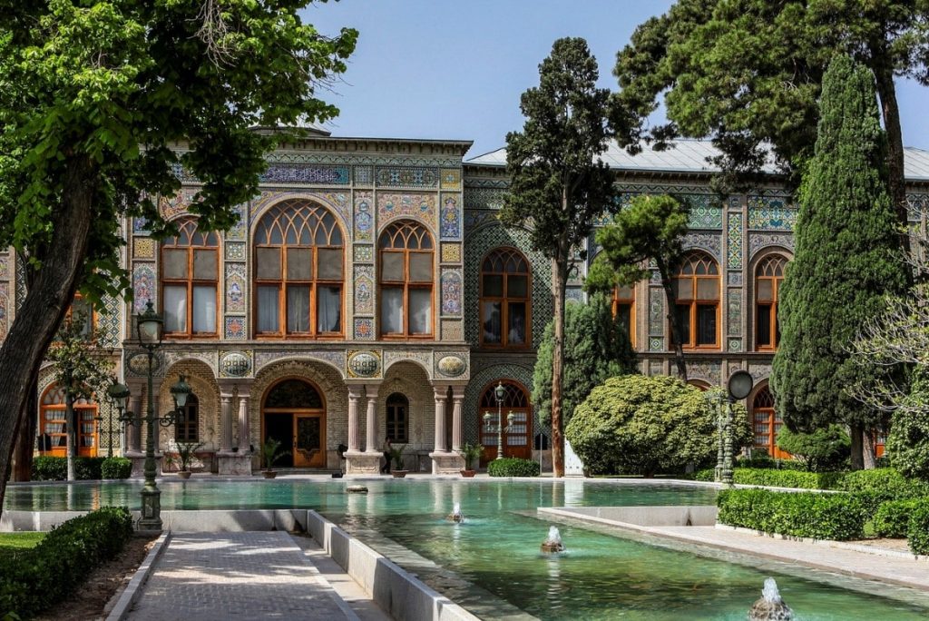 گلستان از دریچه ملل و نمایش آثار فرهنگی ۲۰ کشور جهان در کاخ گلستان