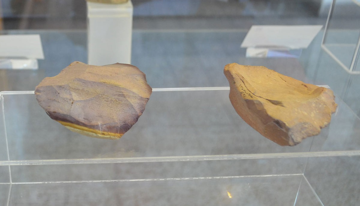 تبر دستی دوره پارینه سنگی در خلیل آباد شوط کشف شد