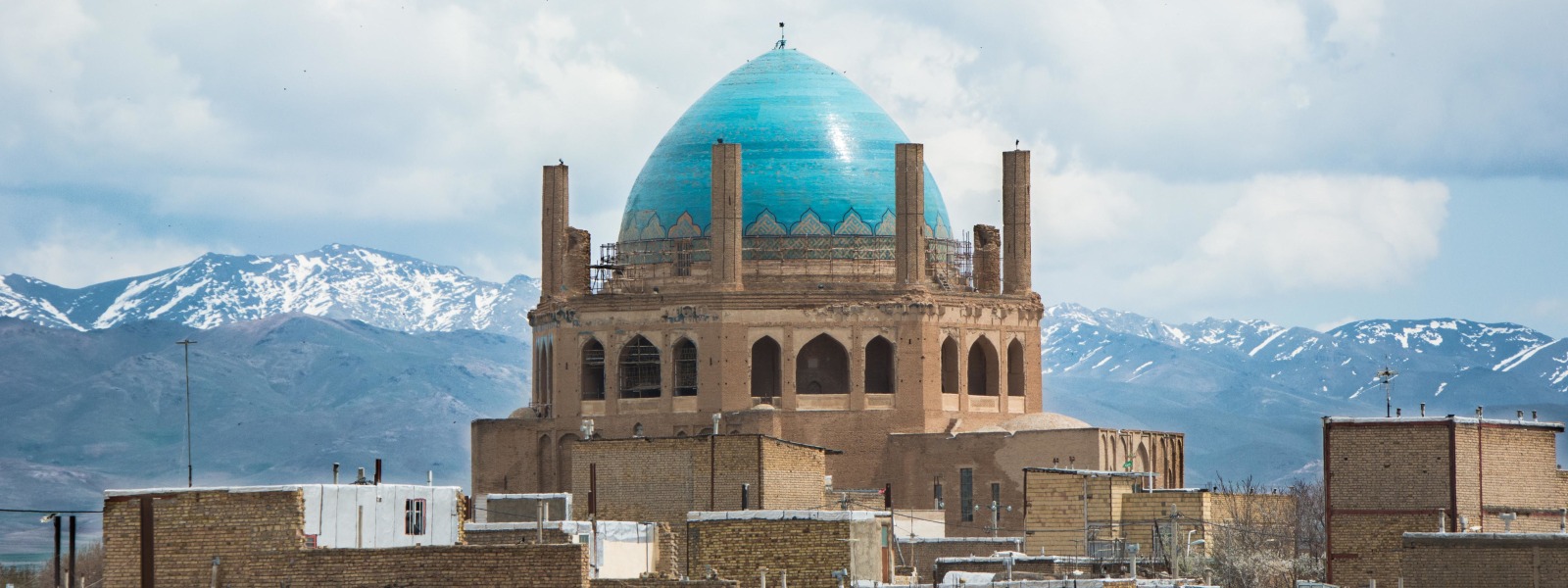 سفر به زنجان | شهر بلندترین گنبد خشتی جهان و خانه مردان نمکی