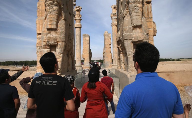 Tourists to Iran туристы в иран