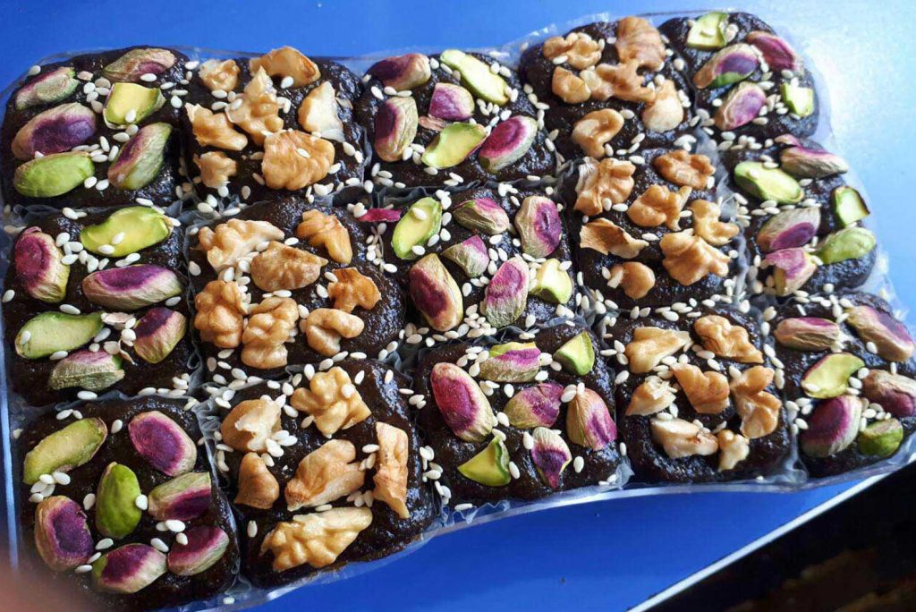 شکلات رسته | سوغات مخصوص شهر اردبیل با قدمتی صد ساله